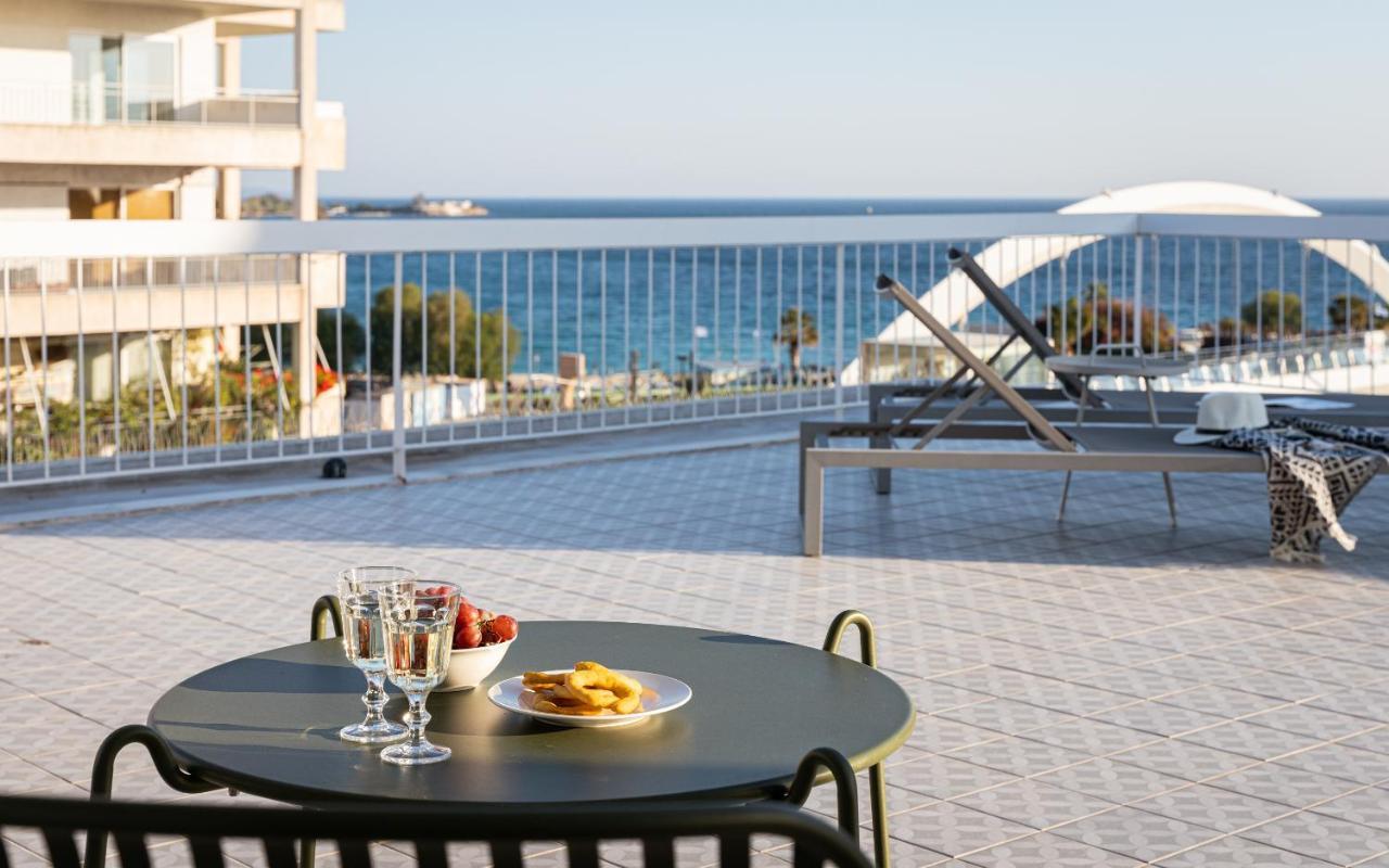 Sea View Beach Penthouse - Athens Coast エクステリア 写真